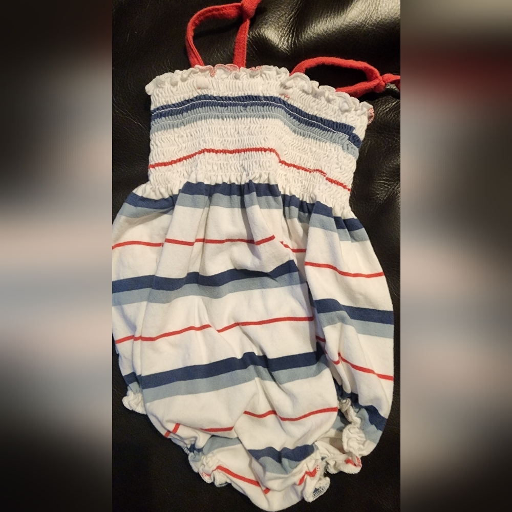 Burts bees bubble bodysuit, 3-6 mo, fourth of july
